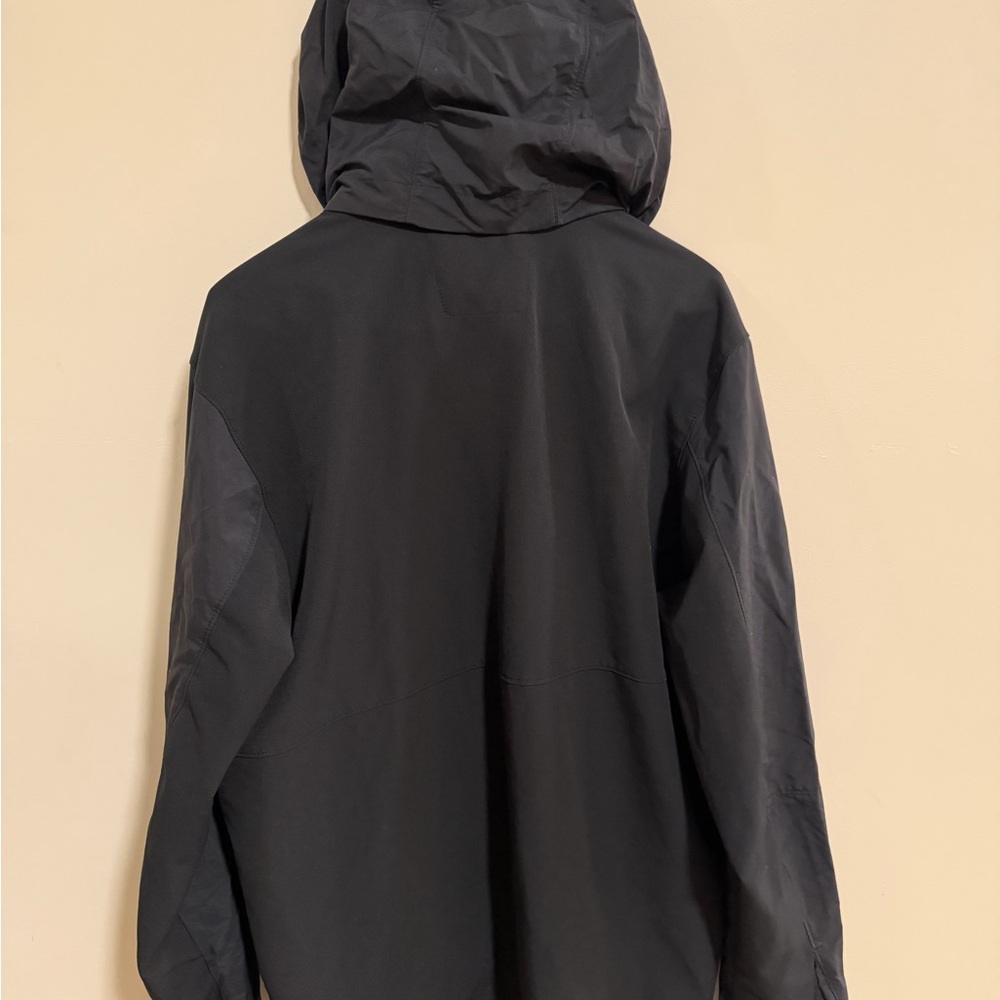 Columbia Men's Black Hooded Raincoat with Subtle Logo Patch - Picture 3 of 4